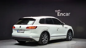 VW Touareg PRESTIGE* ОБДУХ* ДИСТРОНИК* ВЪЗДУХ* MATRIX* MАСАЖ* | Auto.bg — изображение 2