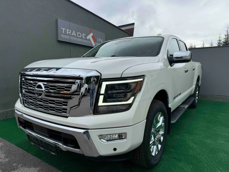 Nissan Titan crew cab SL 5.6 V8 , снимка 1 - Автомобили и джипове - 47555564