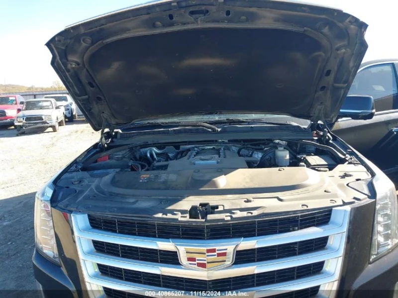 Cadillac Escalade, снимка 3 - Автомобили и джипове - 49066620