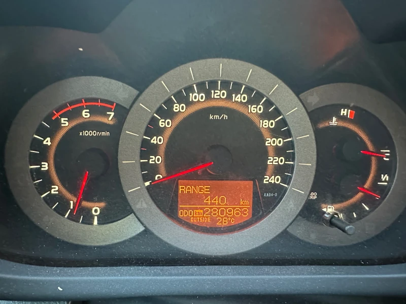 Toyota Rav4, снимка 7 - Автомобили и джипове - 52505951
