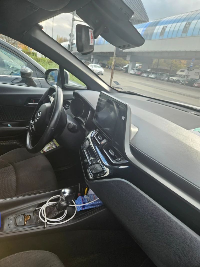 Toyota C-HR, снимка 5 - Автомобили и джипове - 52350973