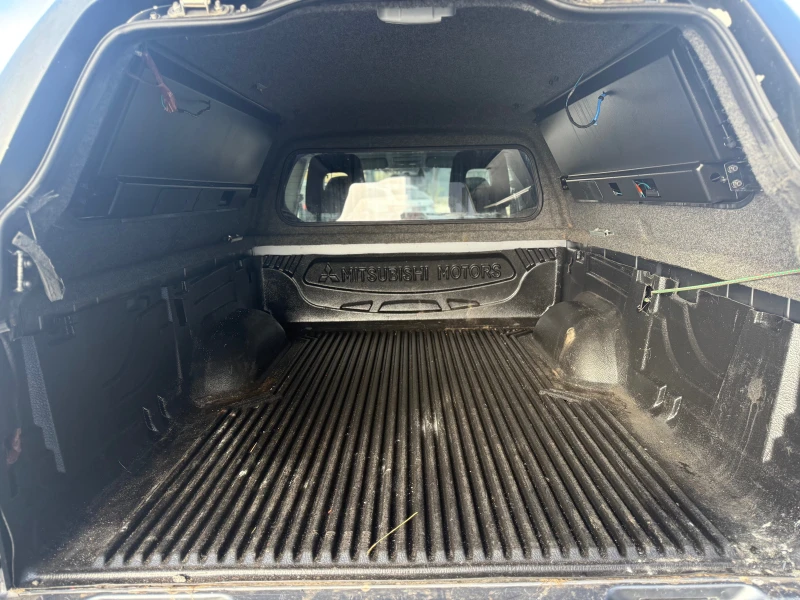 Mitsubishi L200 2.5 d 178 ks, снимка 15 - Автомобили и джипове - 52422721