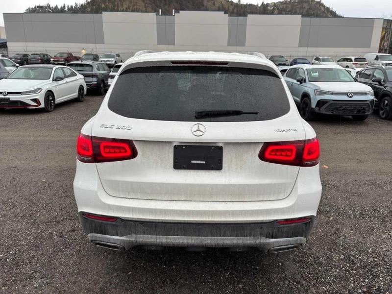 Mercedes-Benz GLC 300 * CARFAX * БЕЗ ПЪРВОНАЧАЛНА ВНОСКА, снимка 4 - Автомобили и джипове - 52745276