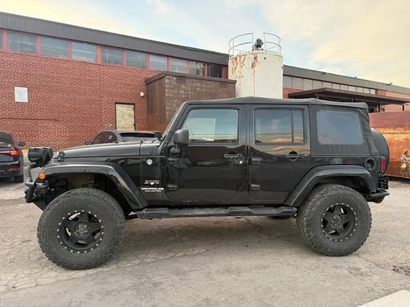 Jeep Wrangler * Sahara * CARFAX * UNLIMITED* ПОДГРЕВ* , снимка 2 - Автомобили и джипове - 53224354