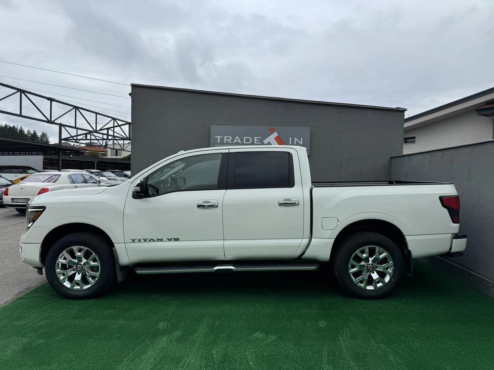 Nissan Titan crew cab SL 5.6 V8  - изображение 7