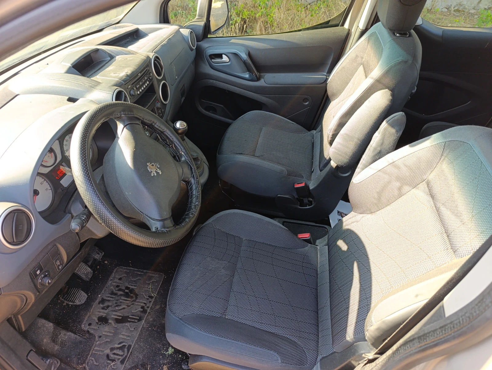 Peugeot Partner 1.6hdi klima, снимка 7 - Автомобили и джипове - 54814410
