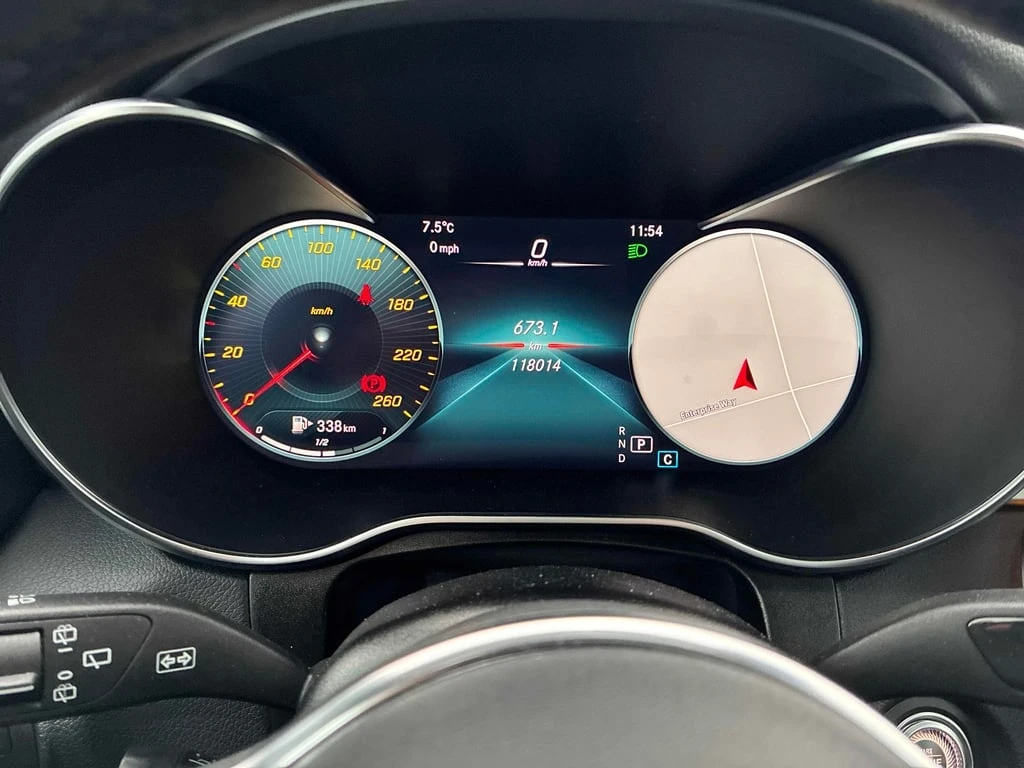 Mercedes-Benz GLC 300 * CARFAX * БЕЗ ПЪРВОНАЧАЛНА ВНОСКА - изображение 8