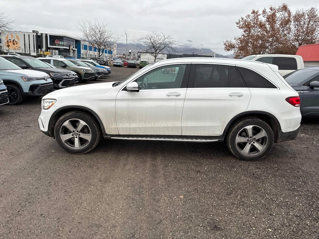 Mercedes-Benz GLC 300 * CARFAX * БЕЗ ПЪРВОНАЧАЛНА ВНОСКА - изображение 2
