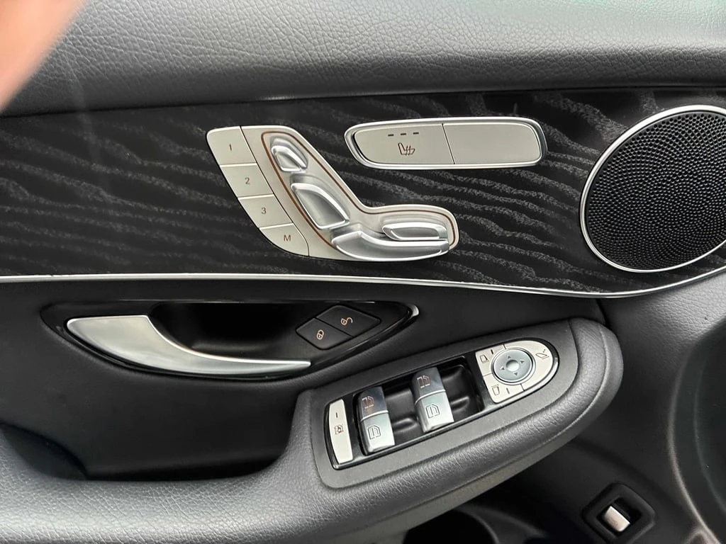 Mercedes-Benz GLC 300 * CARFAX * БЕЗ ПЪРВОНАЧАЛНА ВНОСКА - изображение 10