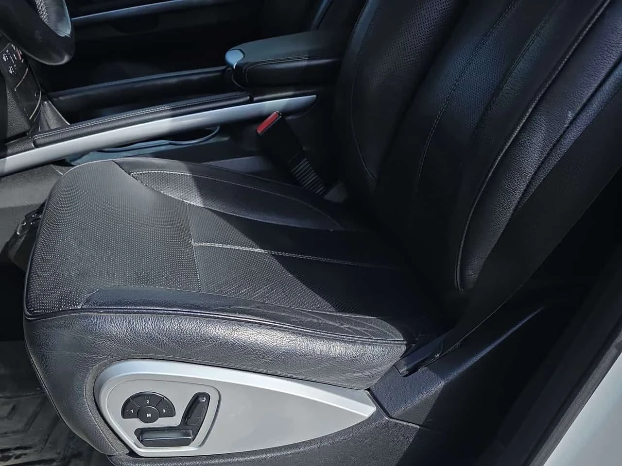 Mercedes-Benz GL 350 * BlueTEC * CARFAX * ОБДУХВАНЕ * ПАНО * KEYLESS, снимка 12 - Автомобили и джипове - 54141337