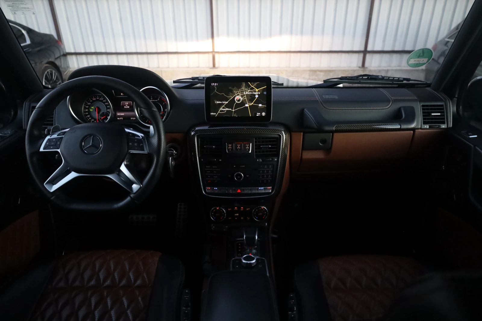 Mercedes-Benz G 63 AMG Edition 463 Designo 4M KAM SitzKlima HlK 21' i, снимка 14 - Автомобили и джипове - 54676242