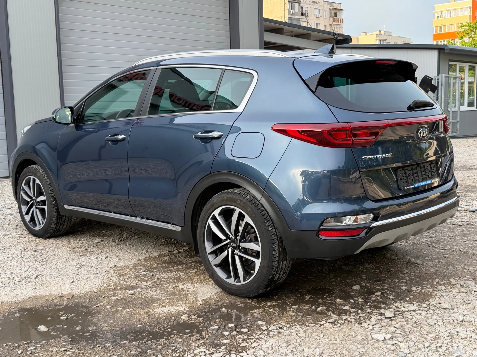 Kia Sportage 1.6CRDI* FACE* TOP* AVTOMAT* LED* NAVI* EVRO6, снимка 6 - Автомобили и джипове - 54680394
