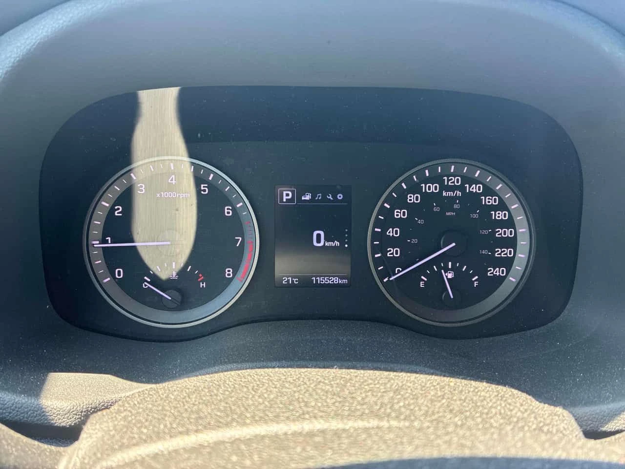 Hyundai Tucson * SE * CARFAX * ПОДГРЕВИ * ПАНО * KEYLESS , снимка 8 - Автомобили и джипове - 54836926