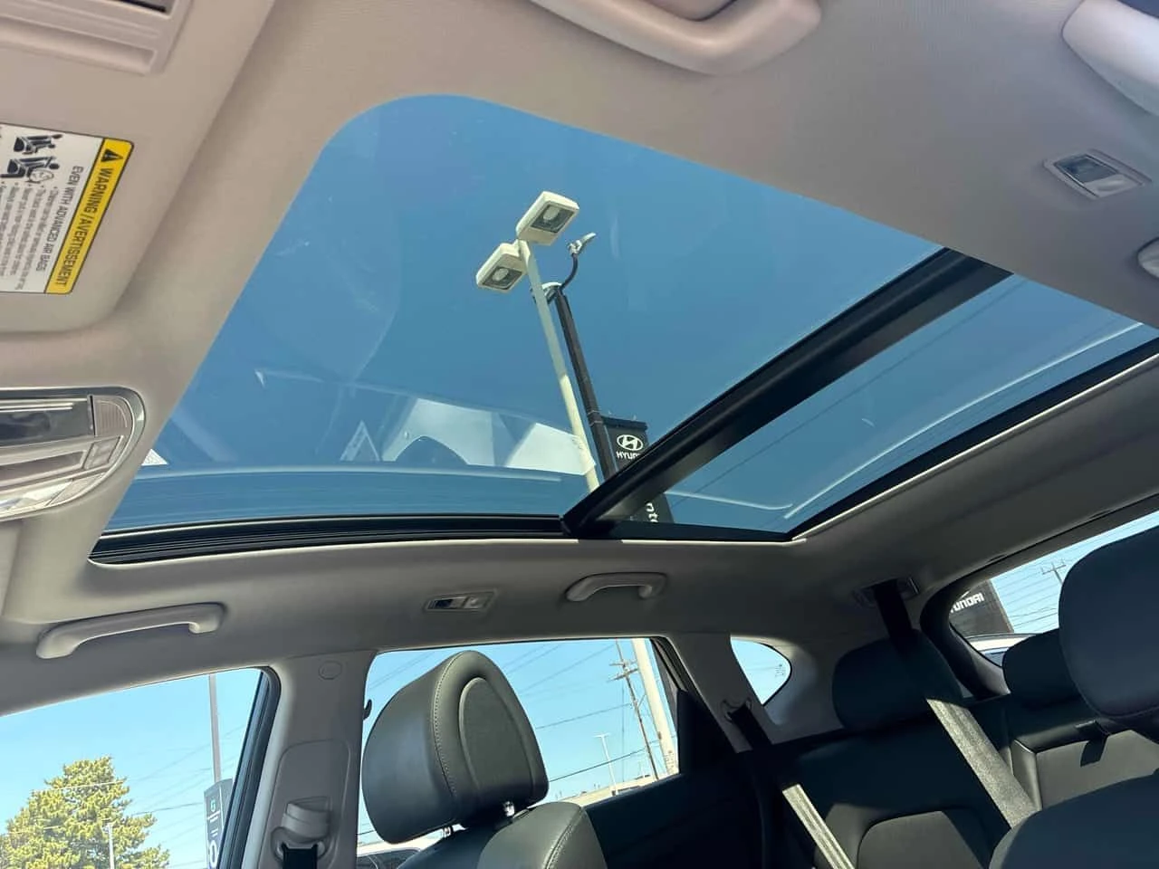 Hyundai Tucson * SE * CARFAX * ПОДГРЕВИ * ПАНО * KEYLESS , снимка 15 - Автомобили и джипове - 54836926
