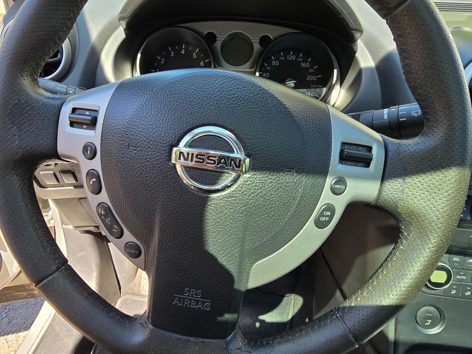 Nissan Qashqai 4x4/ПАНОРАМА/ПОДГРЯВАНЕ/KEYLESS, снимка 8 - Автомобили и джипове - 55162968