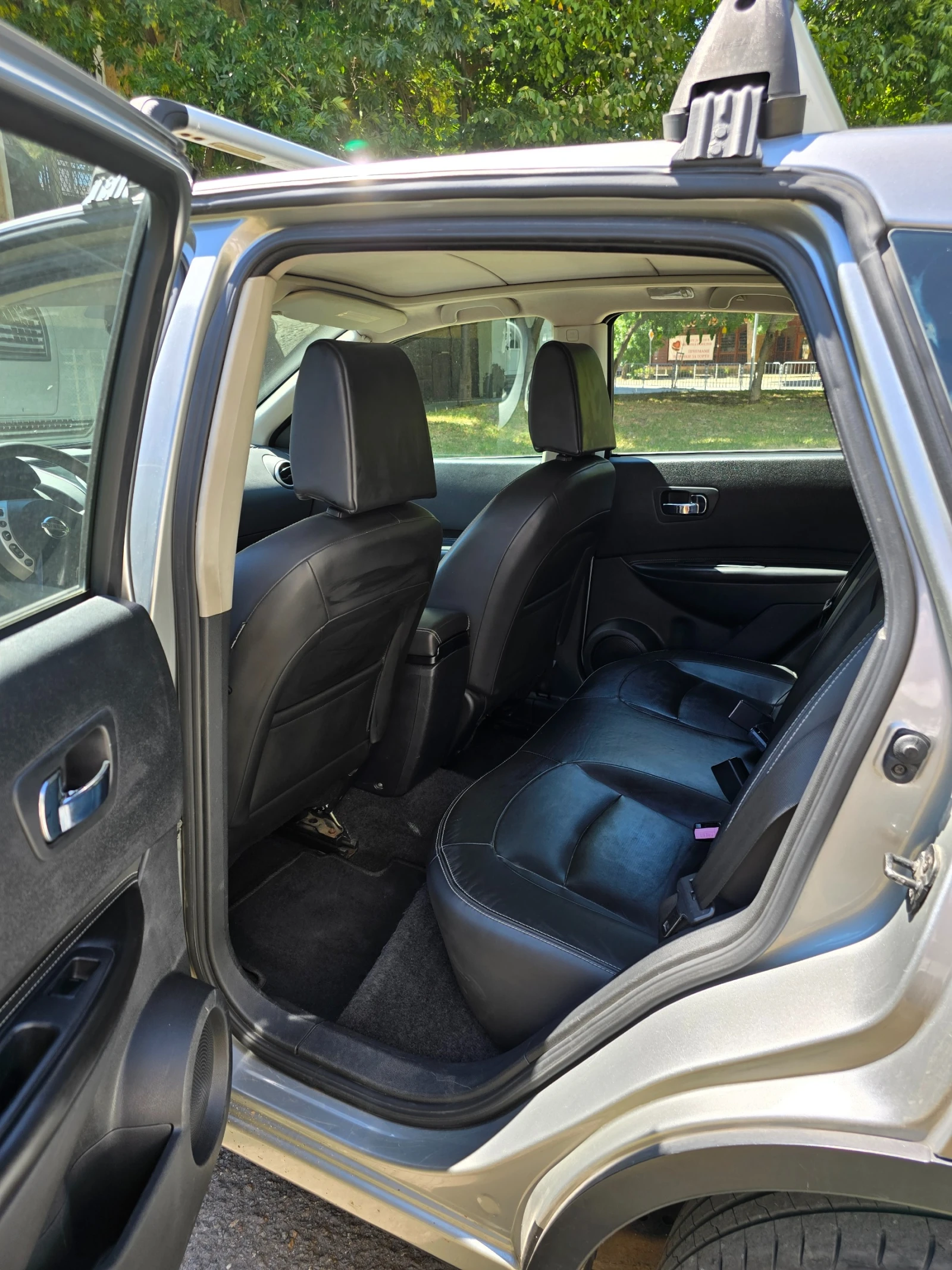 Nissan Qashqai 4x4/ПАНОРАМА/ПОДГРЯВАНЕ/KEYLESS, снимка 6 - Автомобили и джипове - 55162968