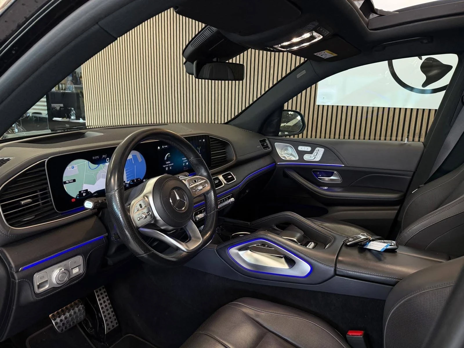 Mercedes-Benz GLS 400 D FULL AMG LINE LED ПАНО BURM HUD ЛИЗИНГ 100%, снимка 8 - Автомобили и джипове - 55732578