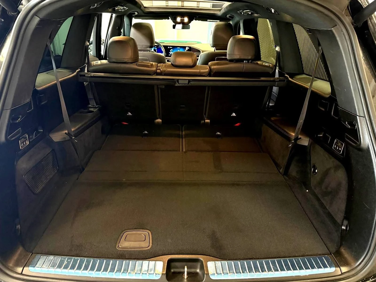 Mercedes-Benz GLS 400 D FULL AMG LINE LED ПАНО BURM HUD ЛИЗИНГ 100%, снимка 17 - Автомобили и джипове - 55732578