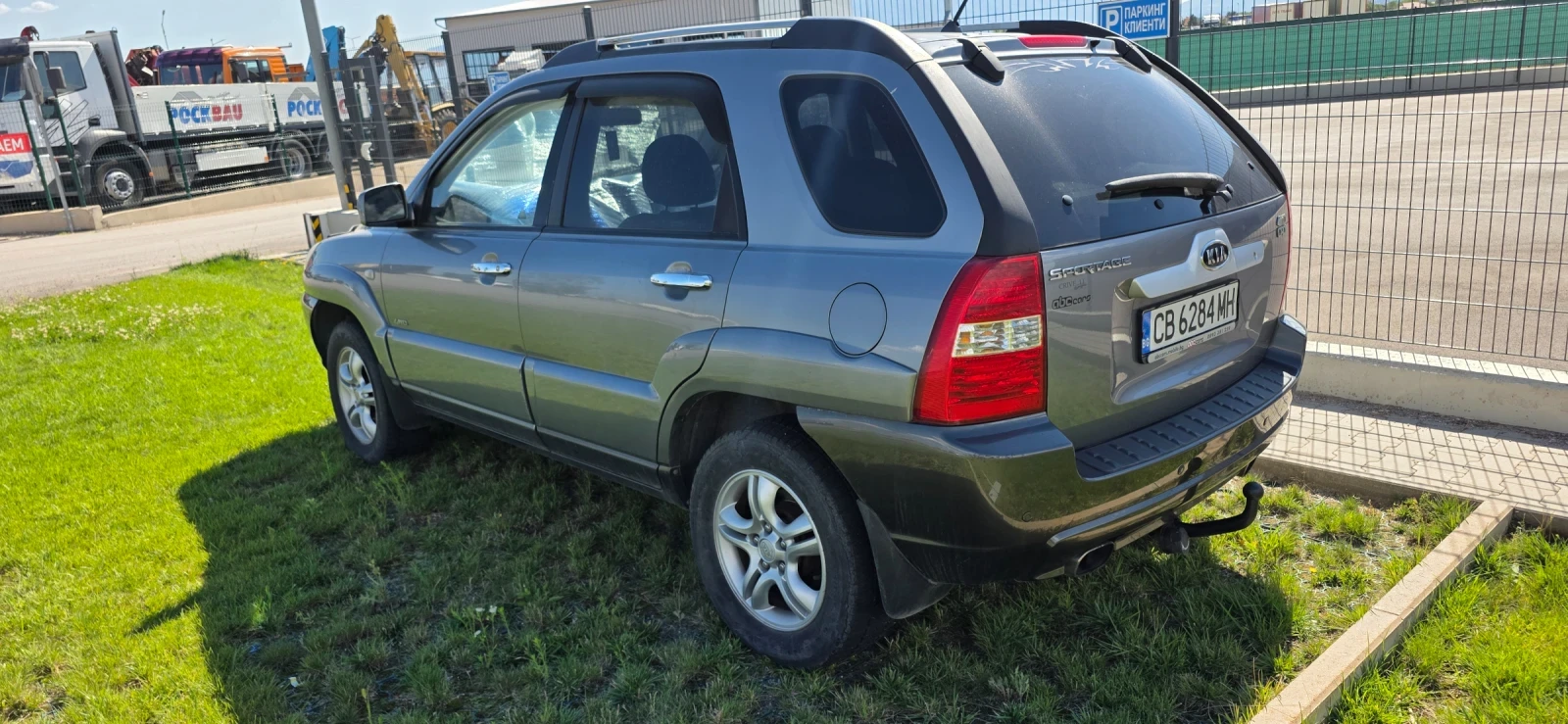 Kia Sportage, снимка 3 - Автомобили и джипове - 55791376