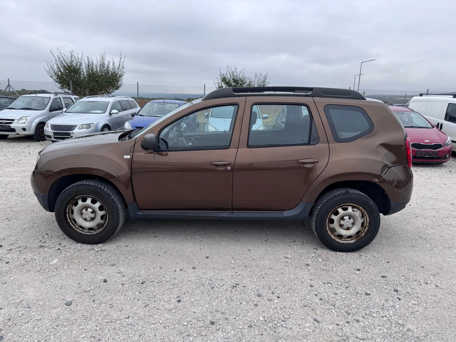Dacia Duster 1, 5 DCI 85 PS, снимка 3 - Автомобили и джипове - 55845659