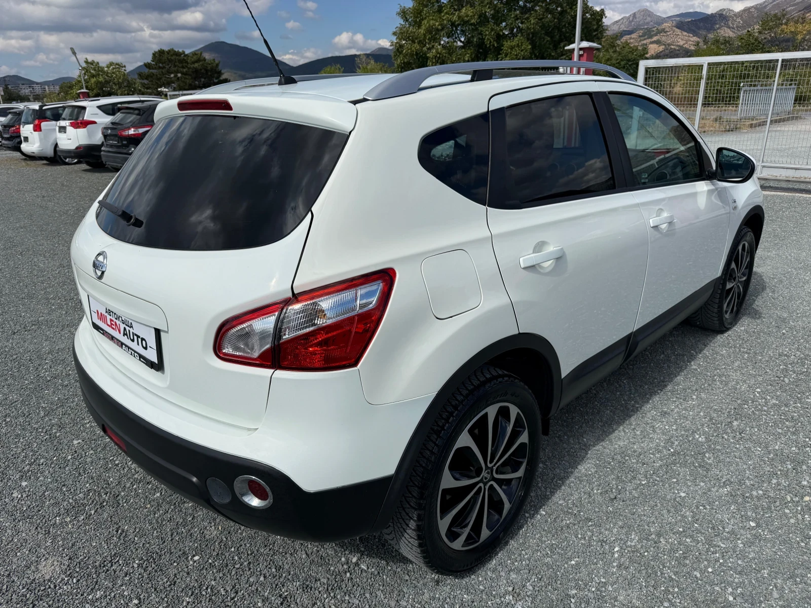 Nissan Qashqai (KATO НОВА)^(АГУ), снимка 6 - Автомобили и джипове - 56223740