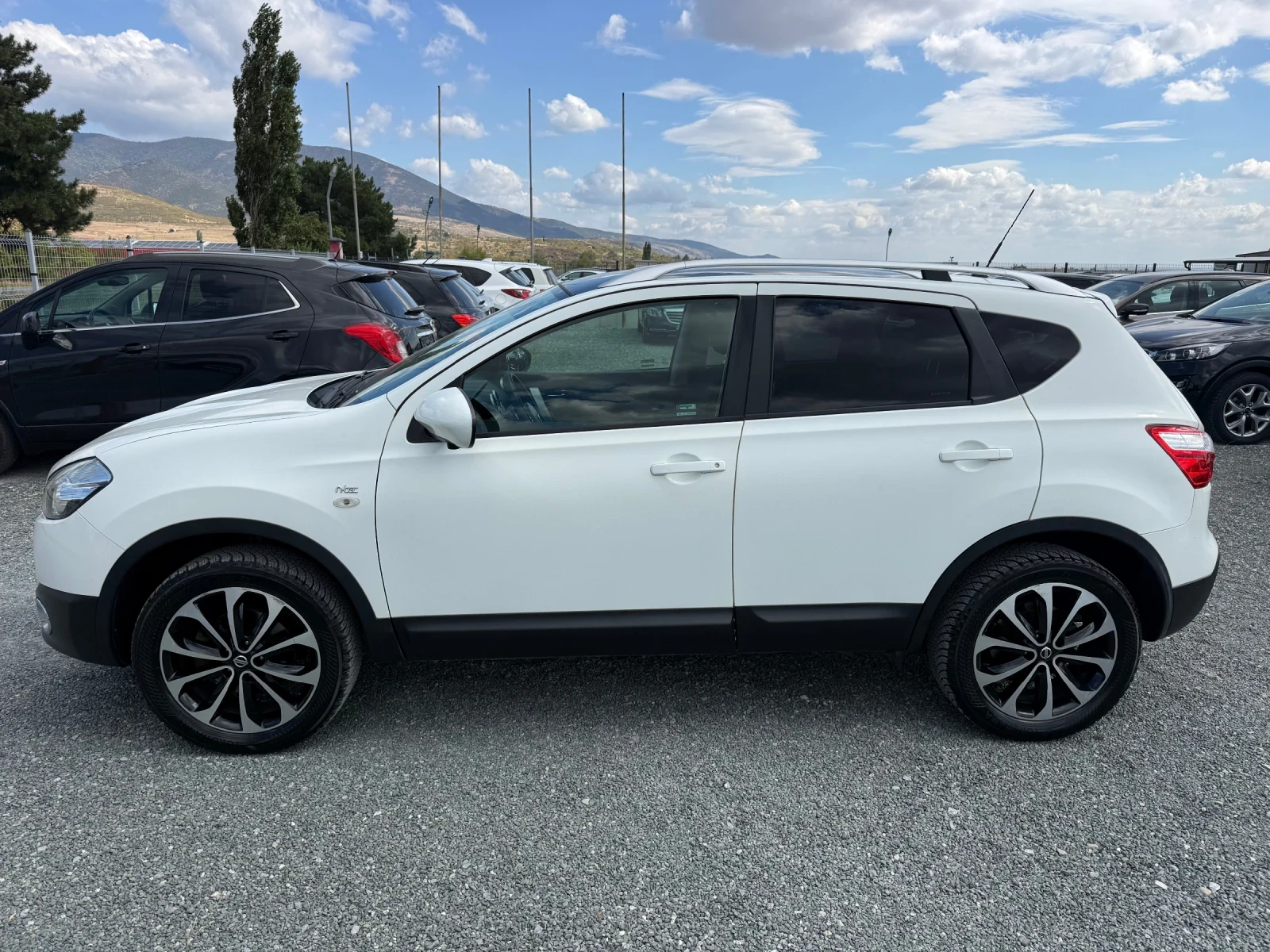Nissan Qashqai (KATO НОВА)^(АГУ), снимка 9 - Автомобили и джипове - 56223740