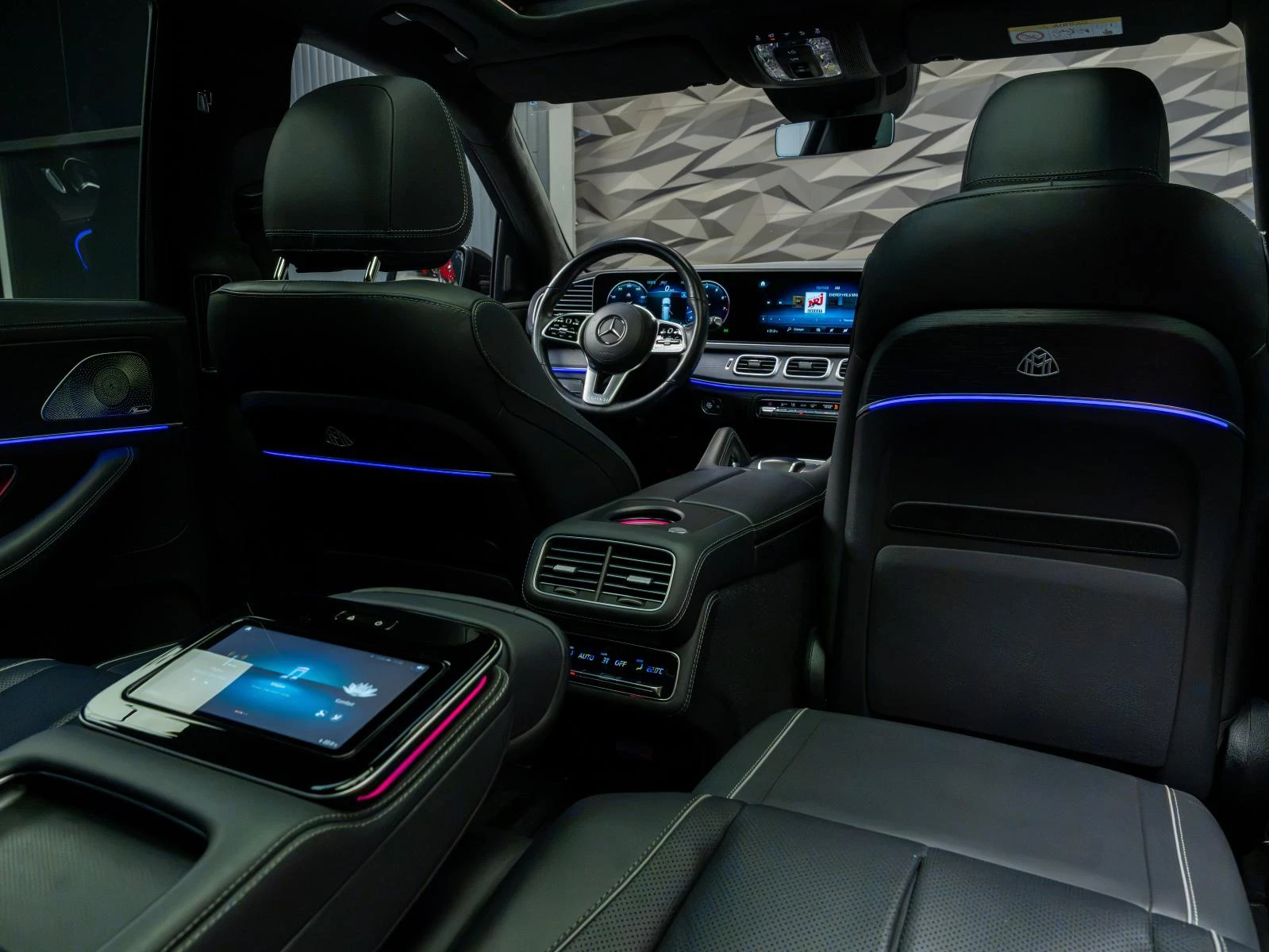Mercedes-Benz GLS 600 MAYBACH* BRABUS* BURM* 360* PANO* ������* �����* H | Mobile.bg � ����������� 9
