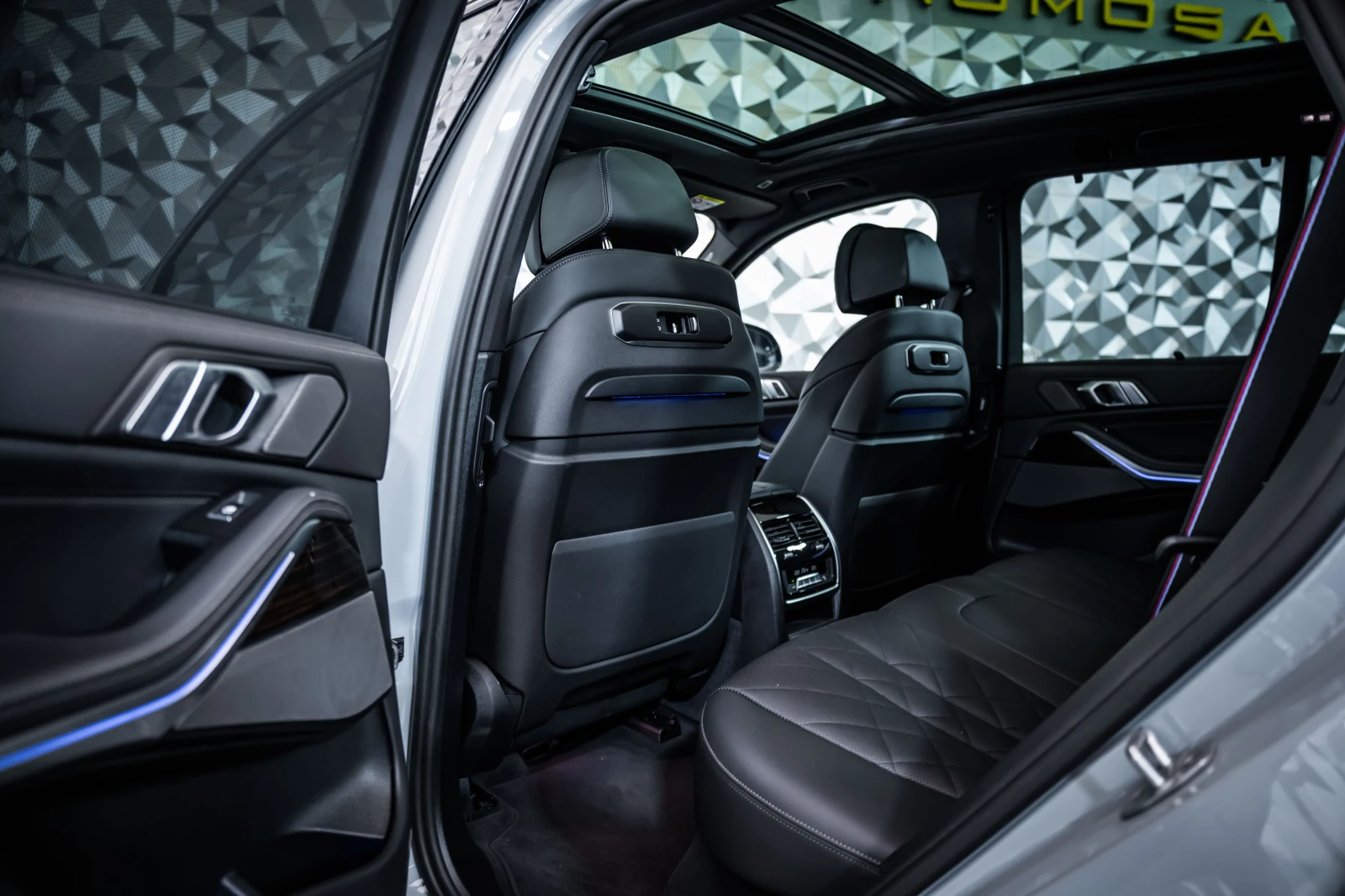 BMW X5 XDRIVE 30D* M SPORT PRO* H&K* SKYLOUNGE* GLOW* 360 | Mobile.bg � ����������� 13