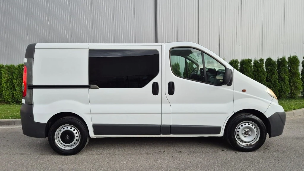 Opel Vivaro 2.0dci - изображение 6