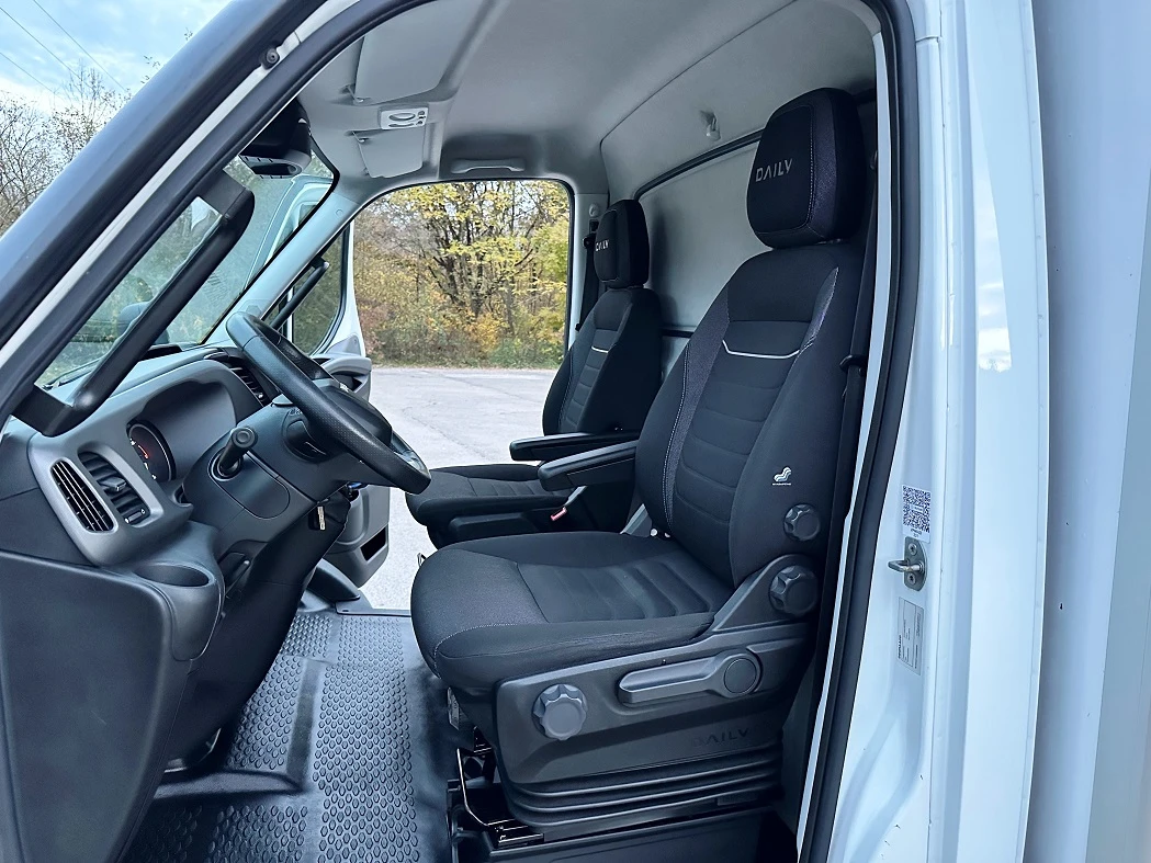 Iveco 35S18 3.0* HI-MATIC* БОРД 1000кг* LED* 4.30m* КЛИМА* НАВ - изображение 8