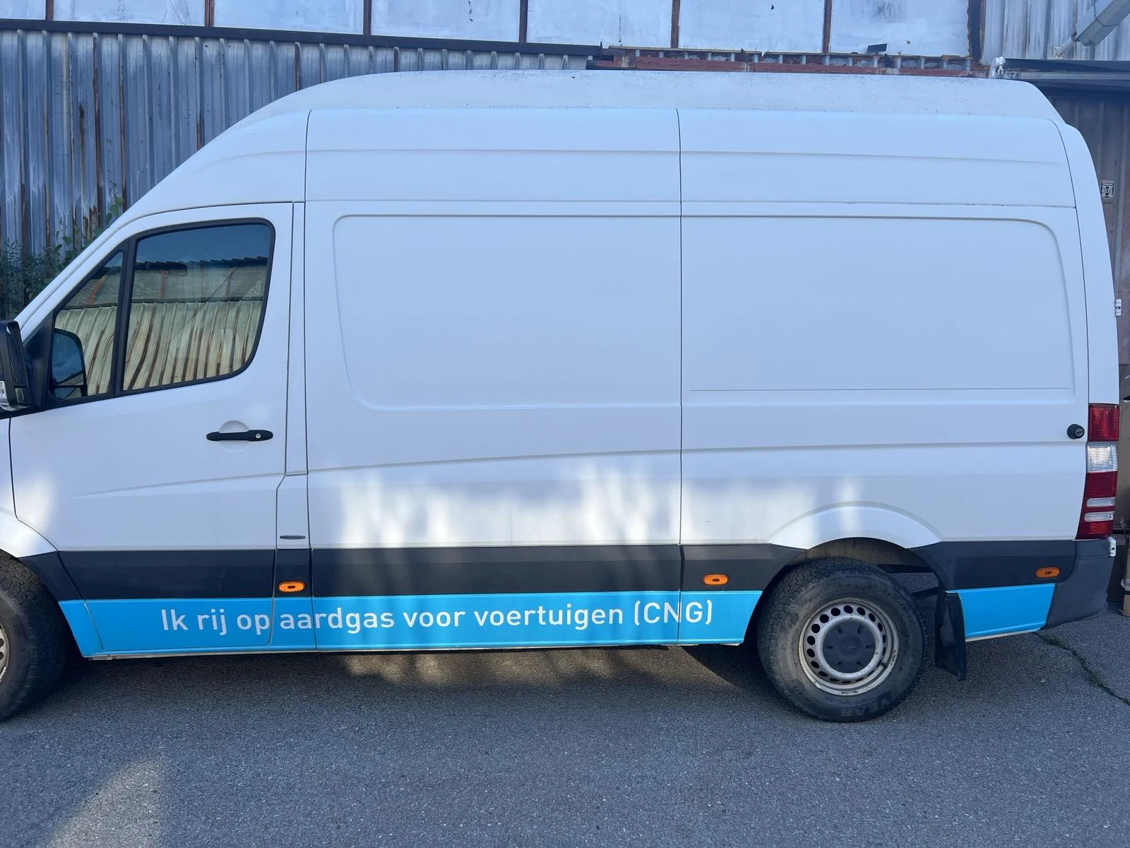 Mercedes-Benz Sprinter Метан, снимка 3 - Бусове и автобуси - 54728832