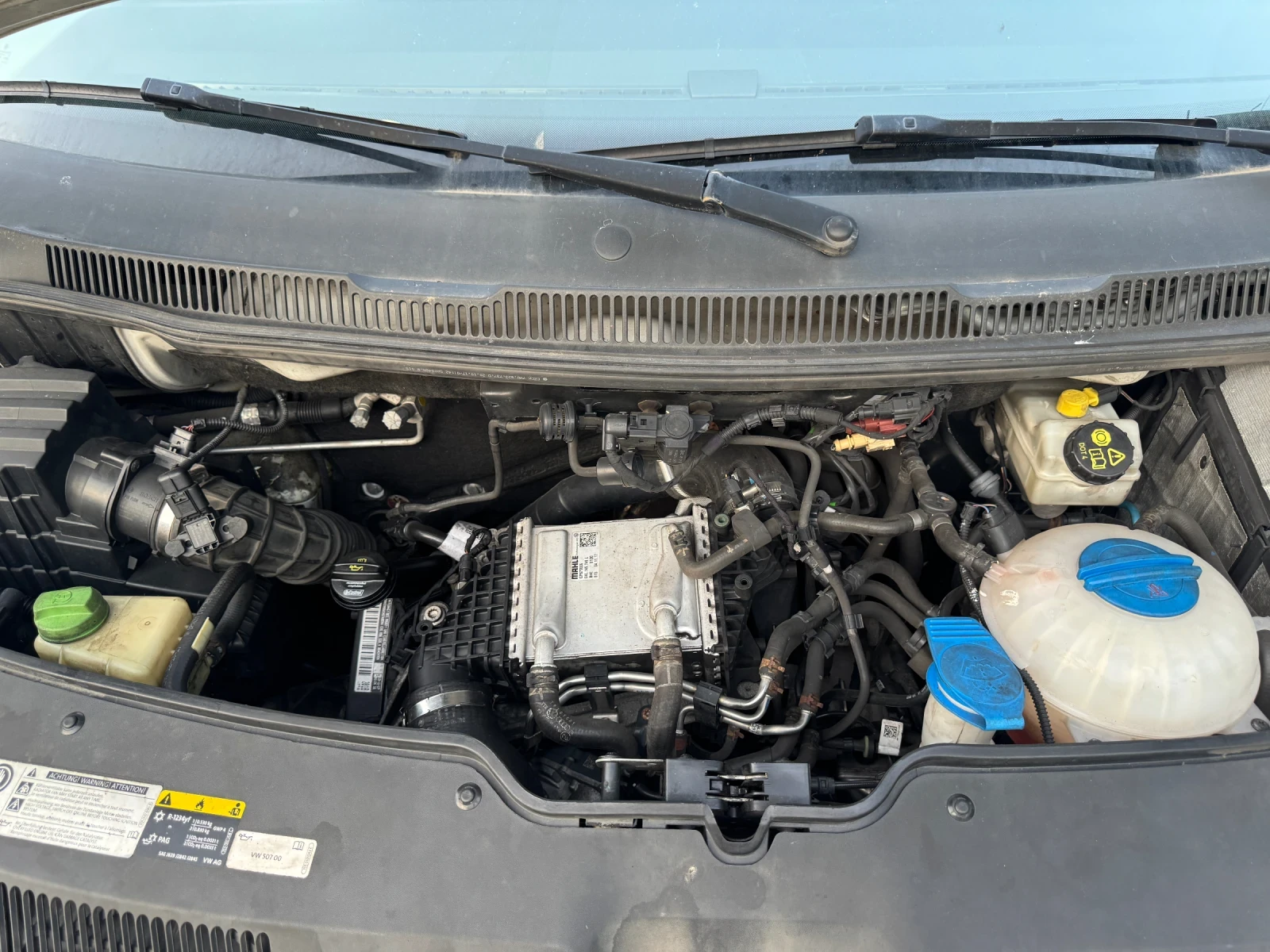 VW T6 2.0 TDI  9 места, снимка 15 - Бусове и автобуси - 55905000