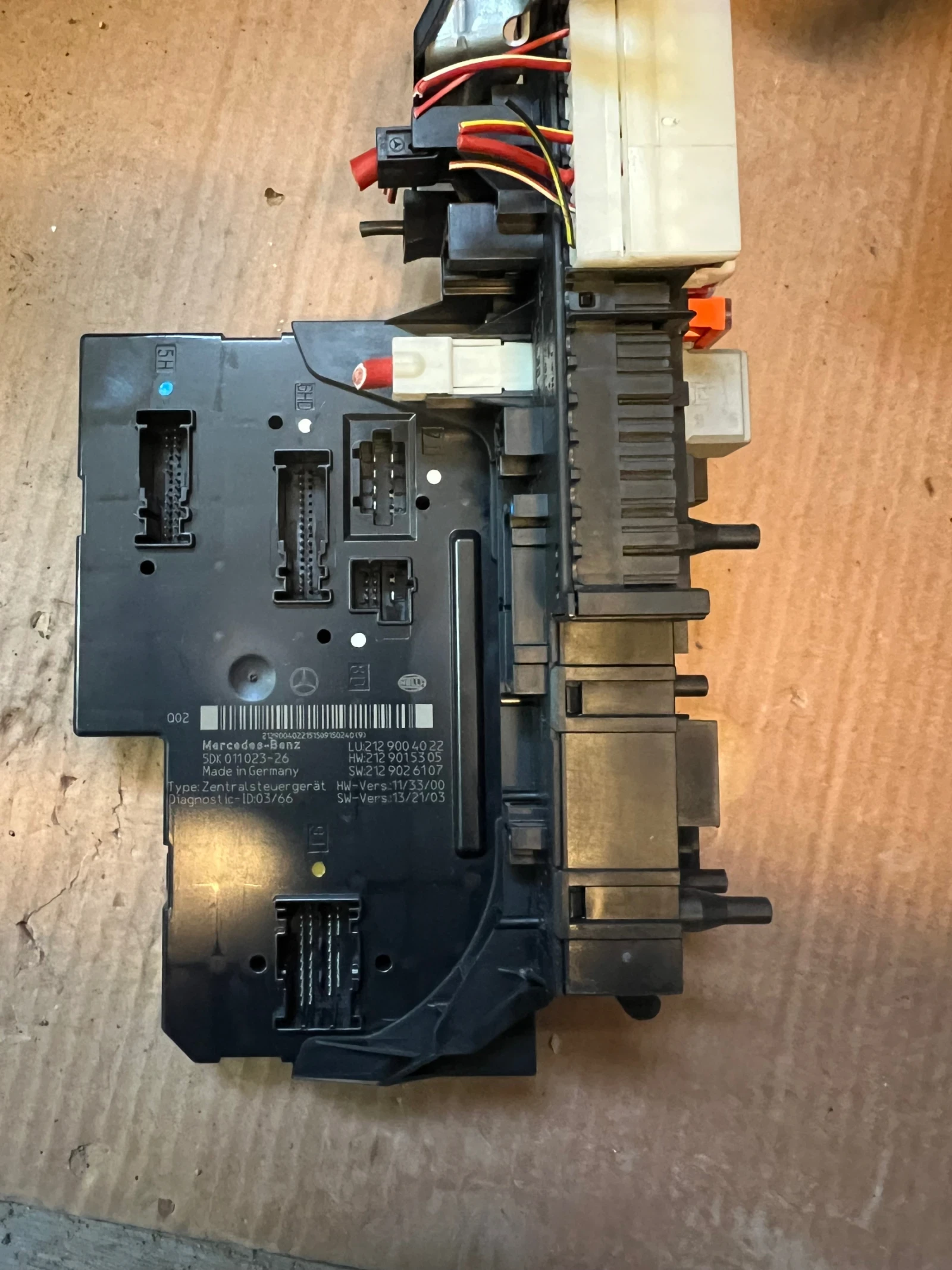 5DK011023-26 Mercedes-Benz Cls SAM  LU:2129004022 HW:2129015305 SW:2129026107 | Mobile.bg   2