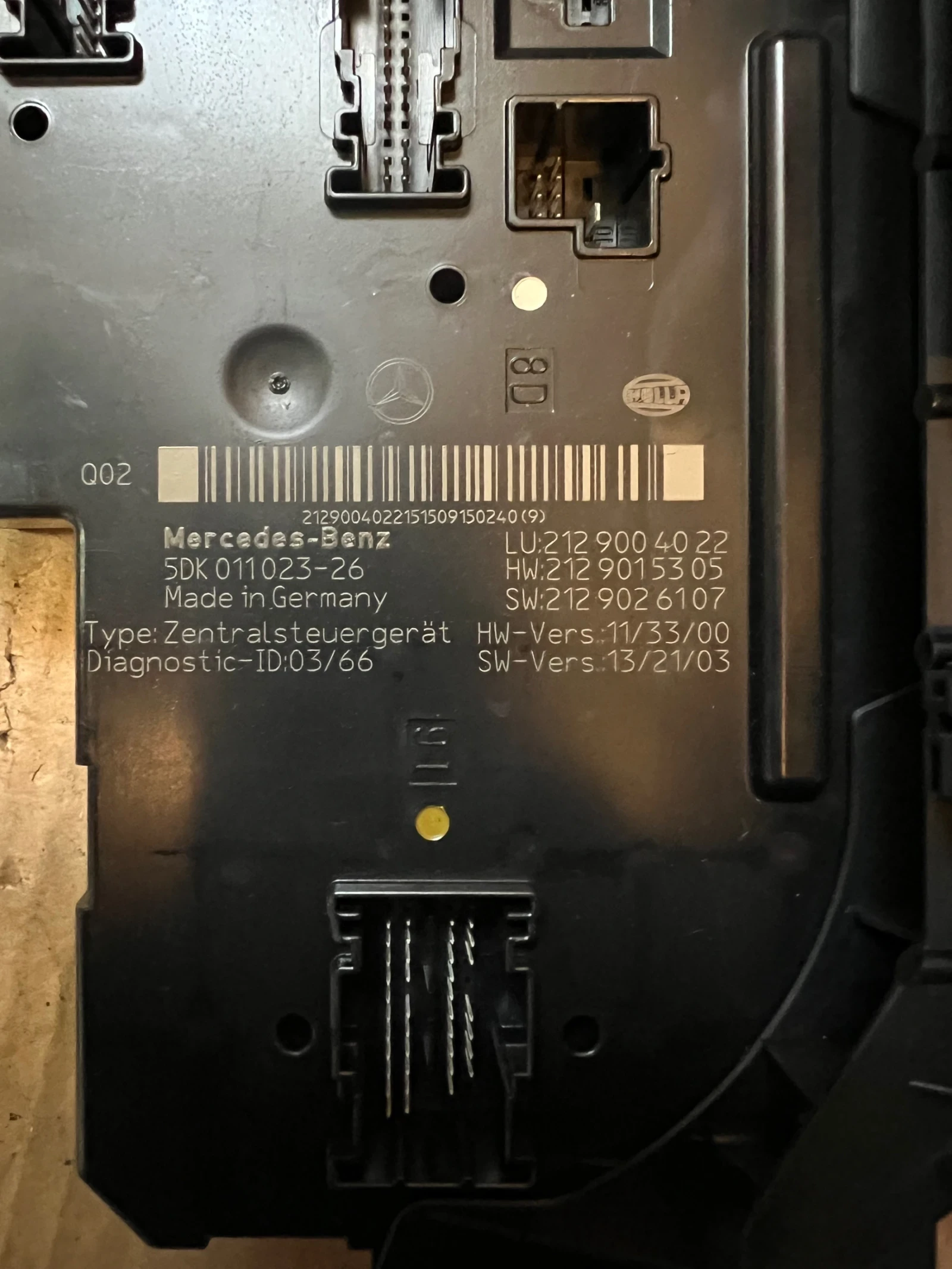 5DK011023-26 Mercedes-Benz Cls SAM  LU:2129004022 HW:2129015305 SW:2129026107 | Mobile.bg   3