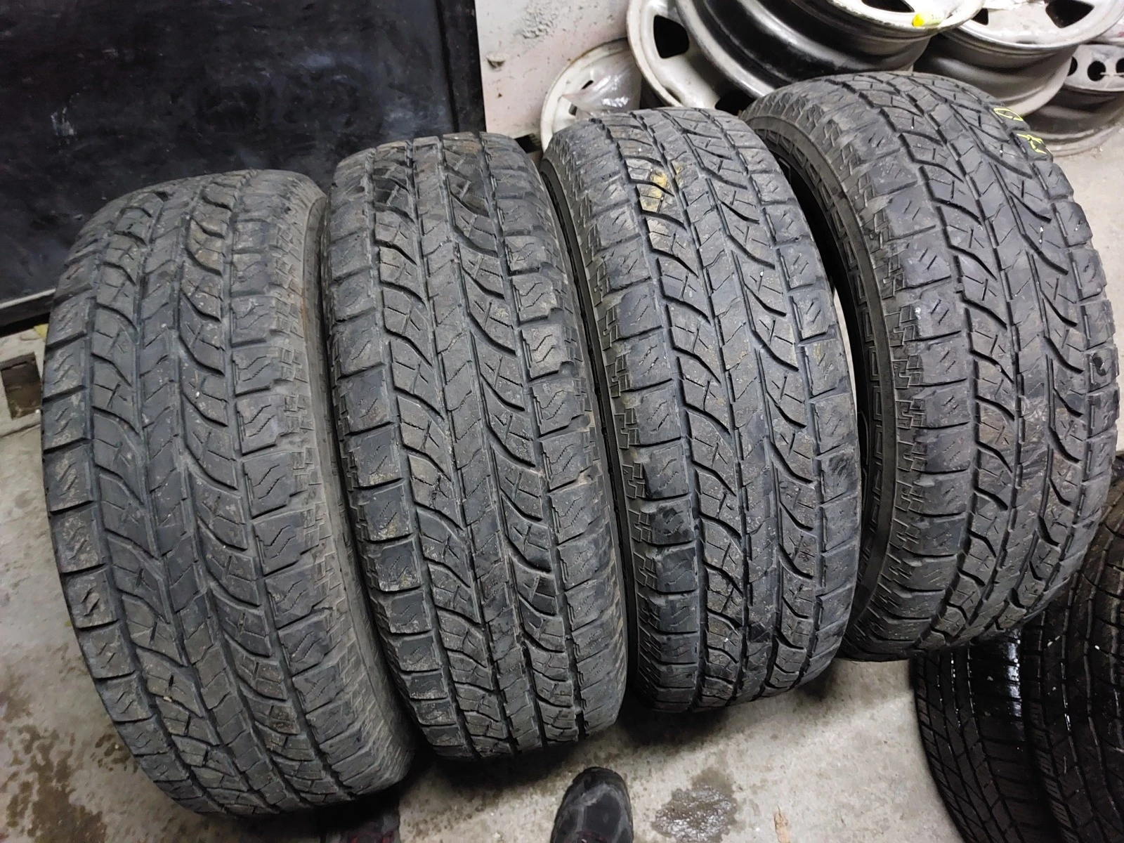 ���� 235/70R16 | Mobile.bg � ����������� 1