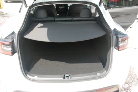Tesla Model Y Long Range, снимка 11