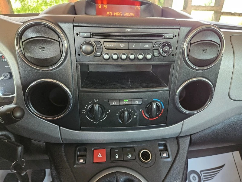 Peugeot Partner 1.6 HDI - Tepee, снимка 15 - Автомобили и джипове - 45872867