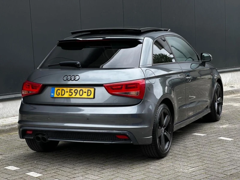 Audi A1 1.4 TFSI S-line, снимка 2 - Автомобили и джипове - 48606387