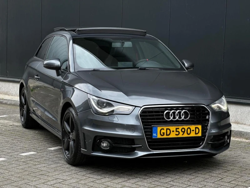 Audi A1 1.4 TFSI S-line, снимка 1 - Автомобили и джипове - 48606387