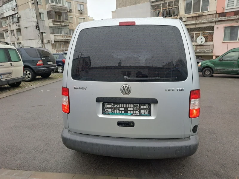 VW Caddy 1.9 105 коня, снимка 5 - Автомобили и джипове - 48668521