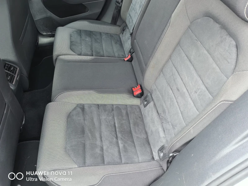 VW Golf 2.0TDI DSG, снимка 13 - Автомобили и джипове - 49289783