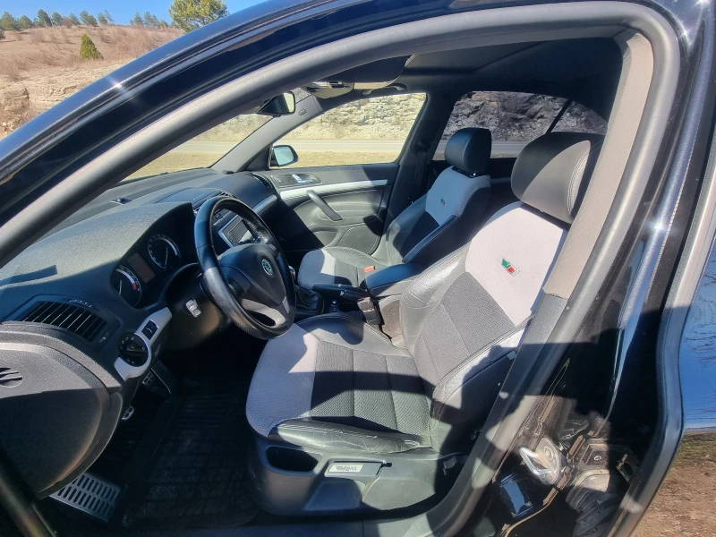Skoda Octavia VRS 2.0TFSI, снимка 5 - Автомобили и джипове - 51226152