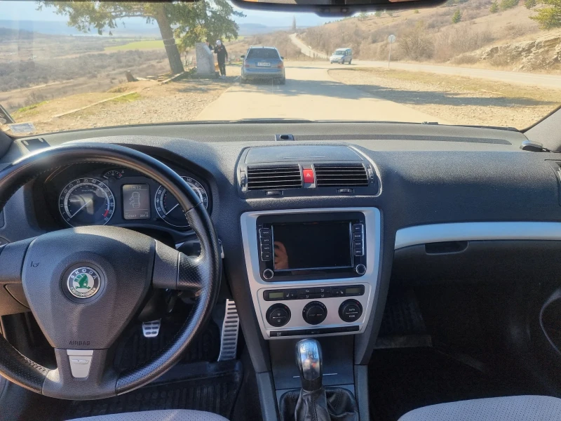 Skoda Octavia VRS 2.0TFSI, снимка 6 - Автомобили и джипове - 51226152