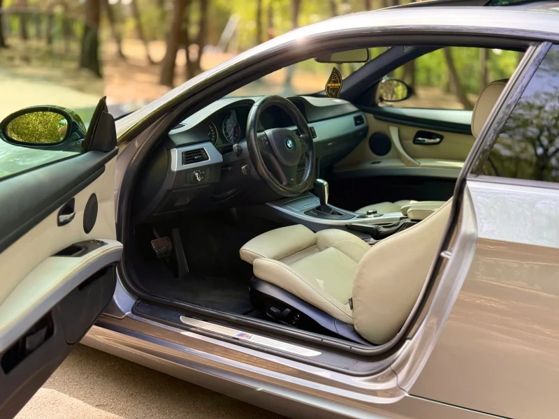 BMW 330 xDrive Е92 M-пакет, снимка 9 - Автомобили и джипове - 51861986