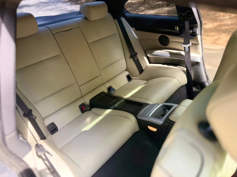 BMW 330 xDrive Е92 M-пакет, снимка 10 - Автомобили и джипове - 51861986