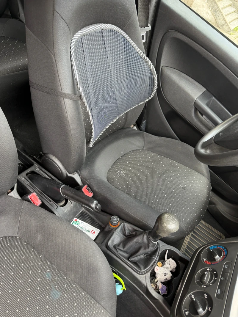 Fiat Punto 1, 3 multijet, снимка 9 - Автомобили и джипове - 52438868