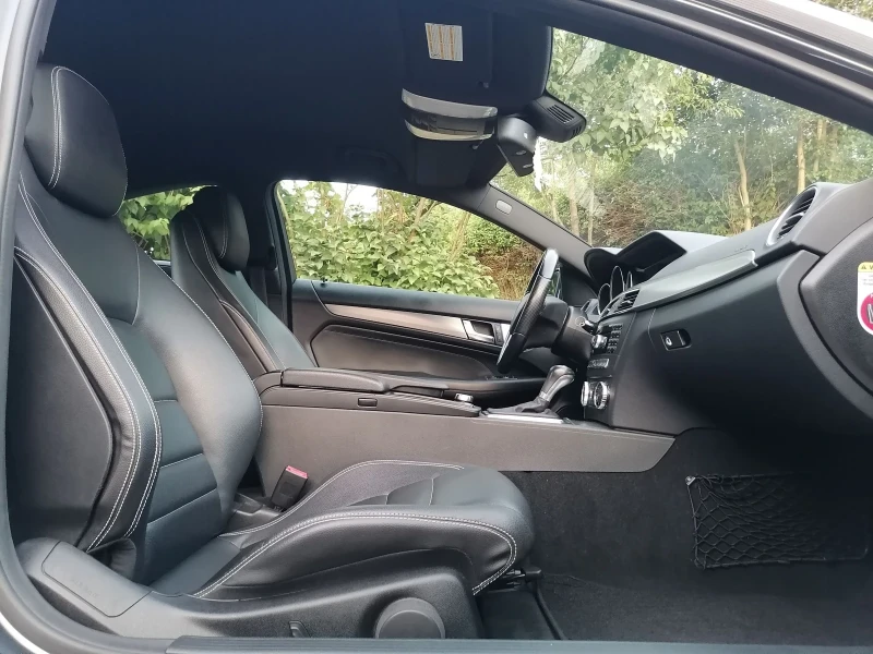 Mercedes-Benz C 220 C220 cdi AMG Pack , снимка 11 - Автомобили и джипове - 52472639