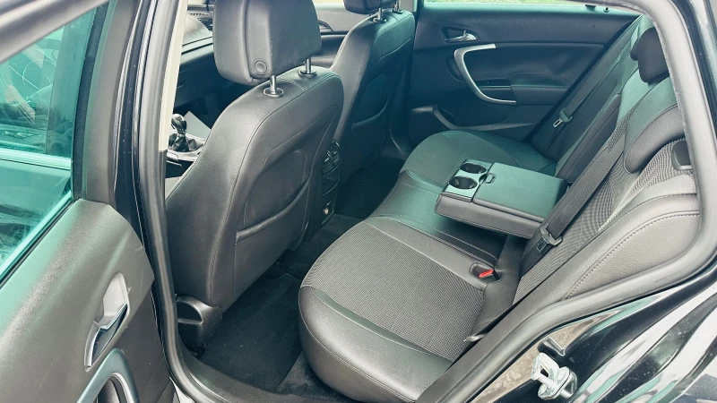 Opel Insignia 2.0cdti-Нави-евро 5, снимка 8 - Автомобили и джипове - 52716931