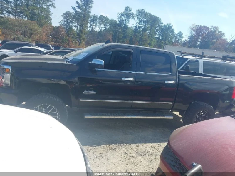 Chevrolet Silverado 5.3L V-8 DI, VVT, 355HP 4X2 Drive, снимка 6 - Автомобили и джипове - 53150653