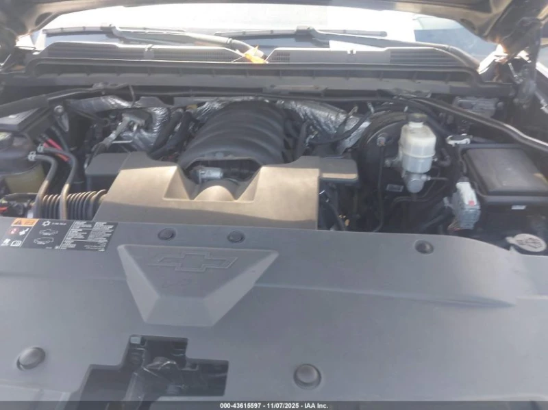 Chevrolet Silverado 5.3L V-8 DI, VVT, 355HP 4X2 Drive, снимка 16 - Автомобили и джипове - 53150653